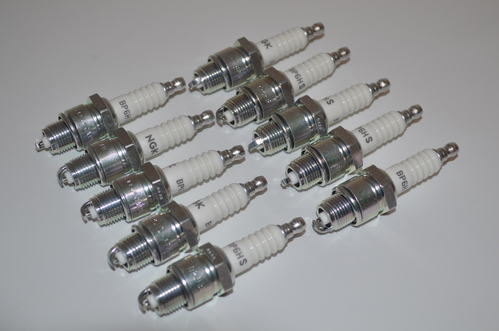 NGK Spark Plug for Yamaha SH50 Scooter | Razz | 87-01